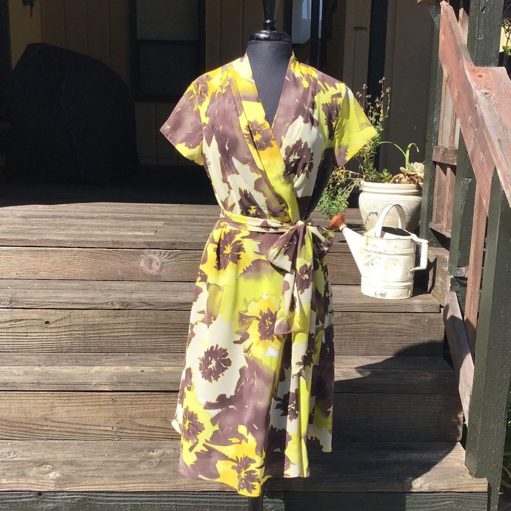 Joneswear- Floral Faux Wrap Dress